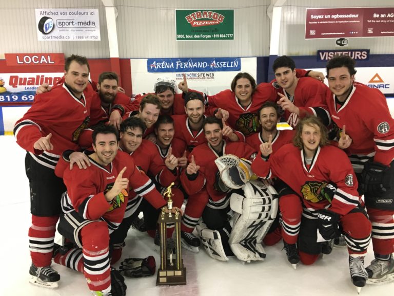 Les Hawks, gagnants classe b · 15e tournoi